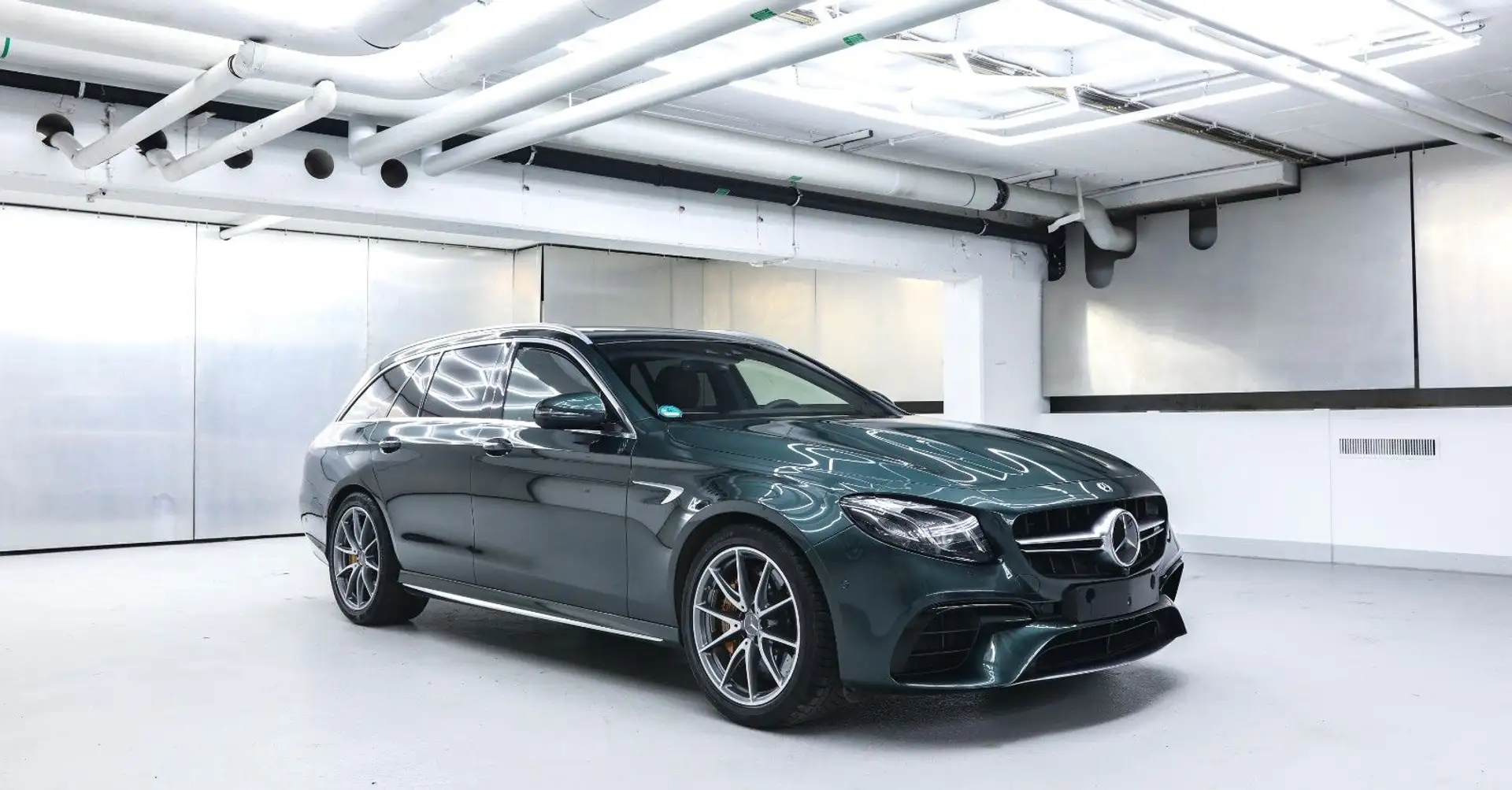 Mercedes-Benz E 63 AMG E 63 S AMG Designo Keramikbremse Scheckheft Grün - 1