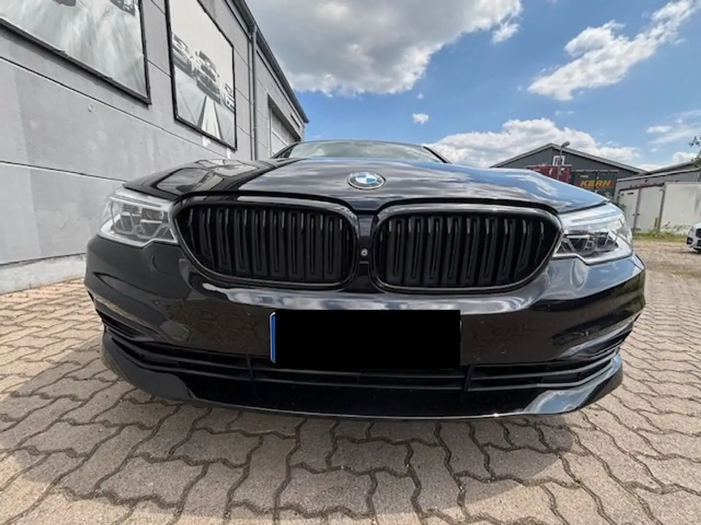 BMW 520 520 d Sport Line M Paket Schwarz - 2