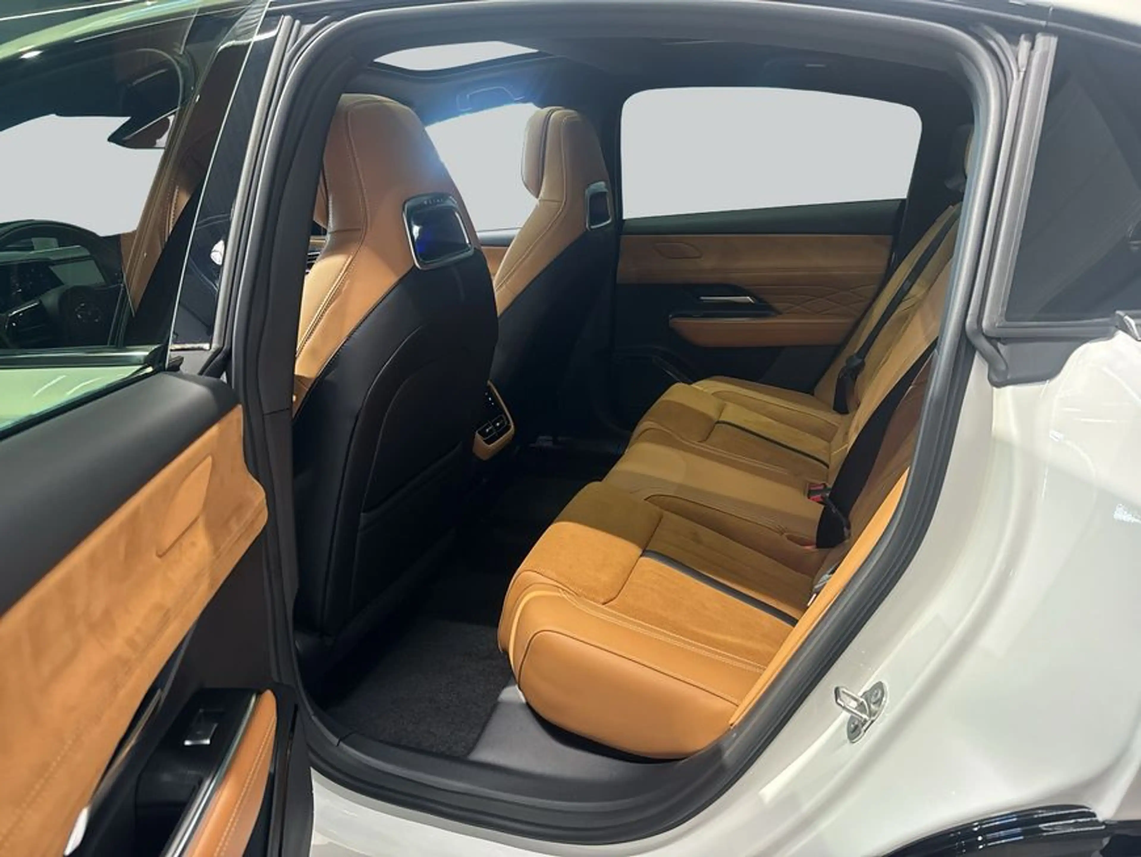 Mazda 6e EV Takumi Plus — photo 11