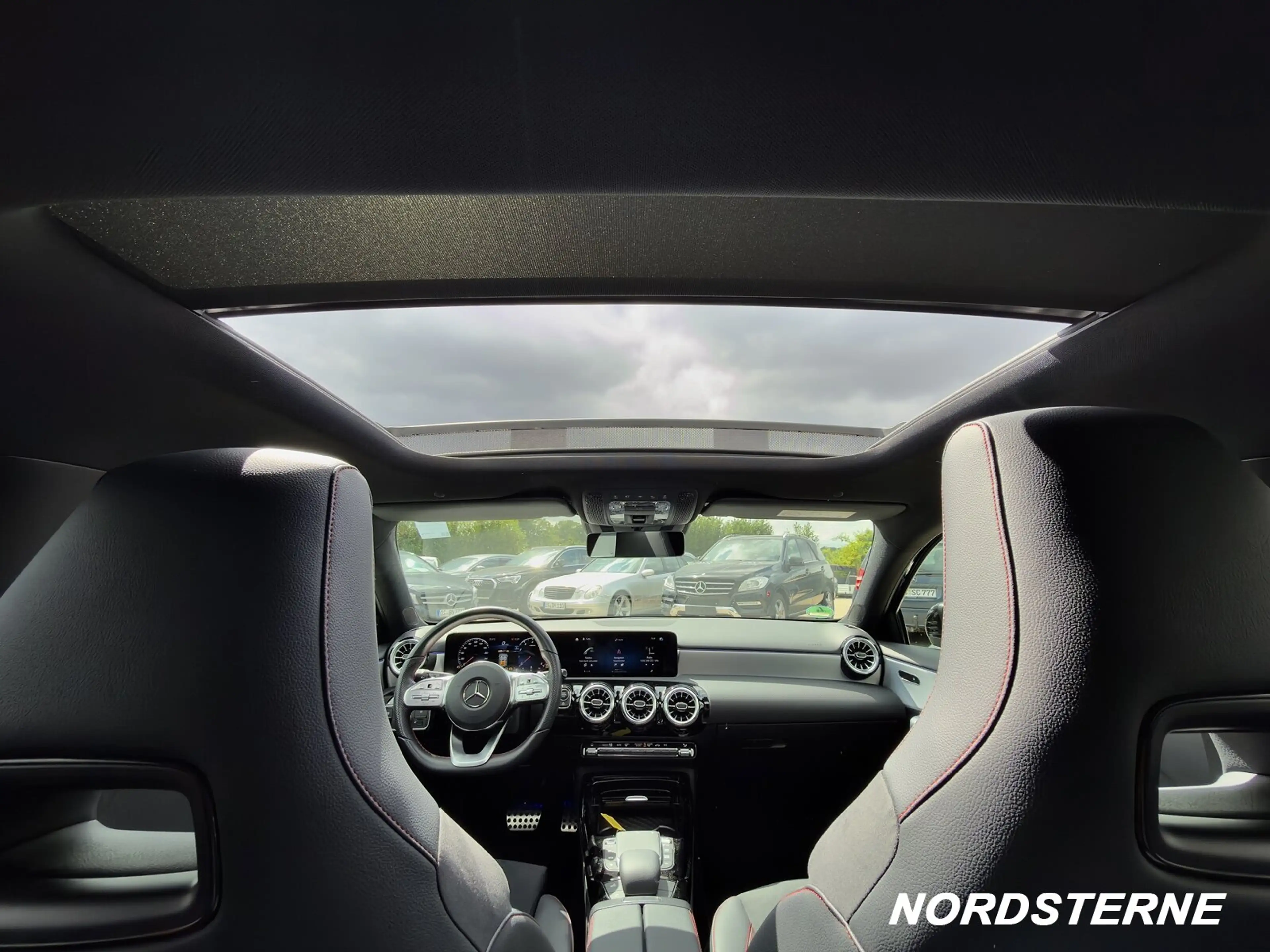 Mercedes-Benz A 35 AMG A 35 AMG 4Matic PANO+SHD+KAMERA+AMBIENTE — photo 15