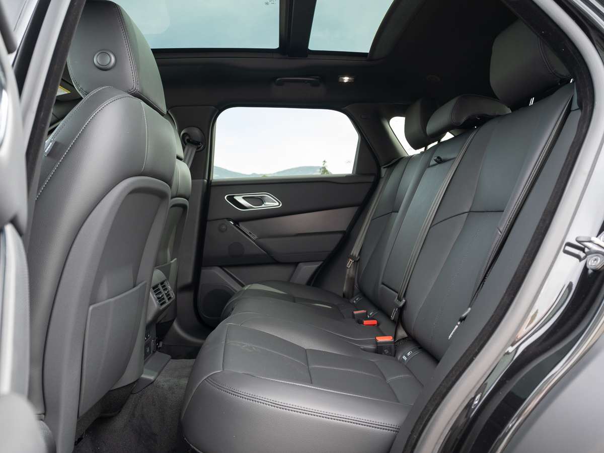 2026 Land Rover Range Rover Velar P340 Dynamic SE — photo 5