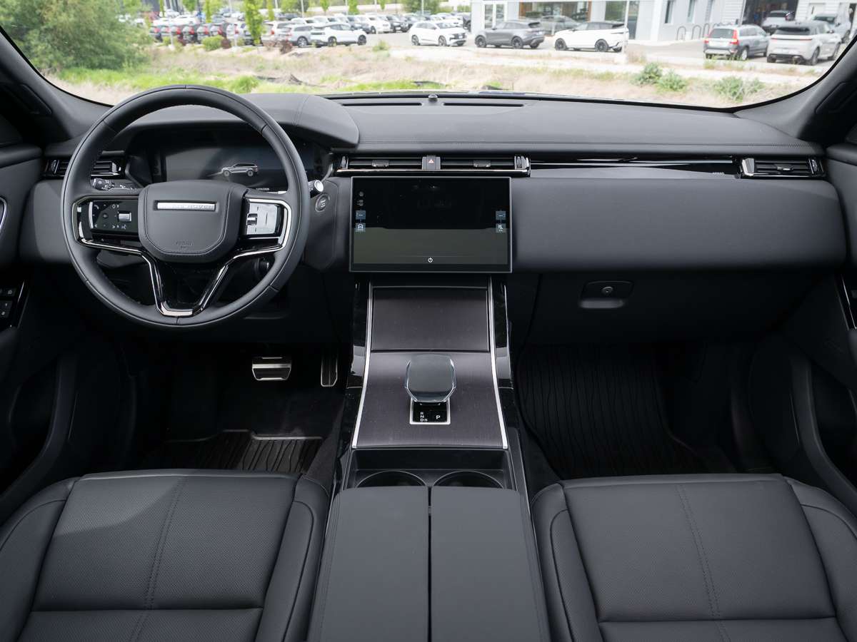 2026 Land Rover Range Rover Velar P340 Dynamic SE — photo 4