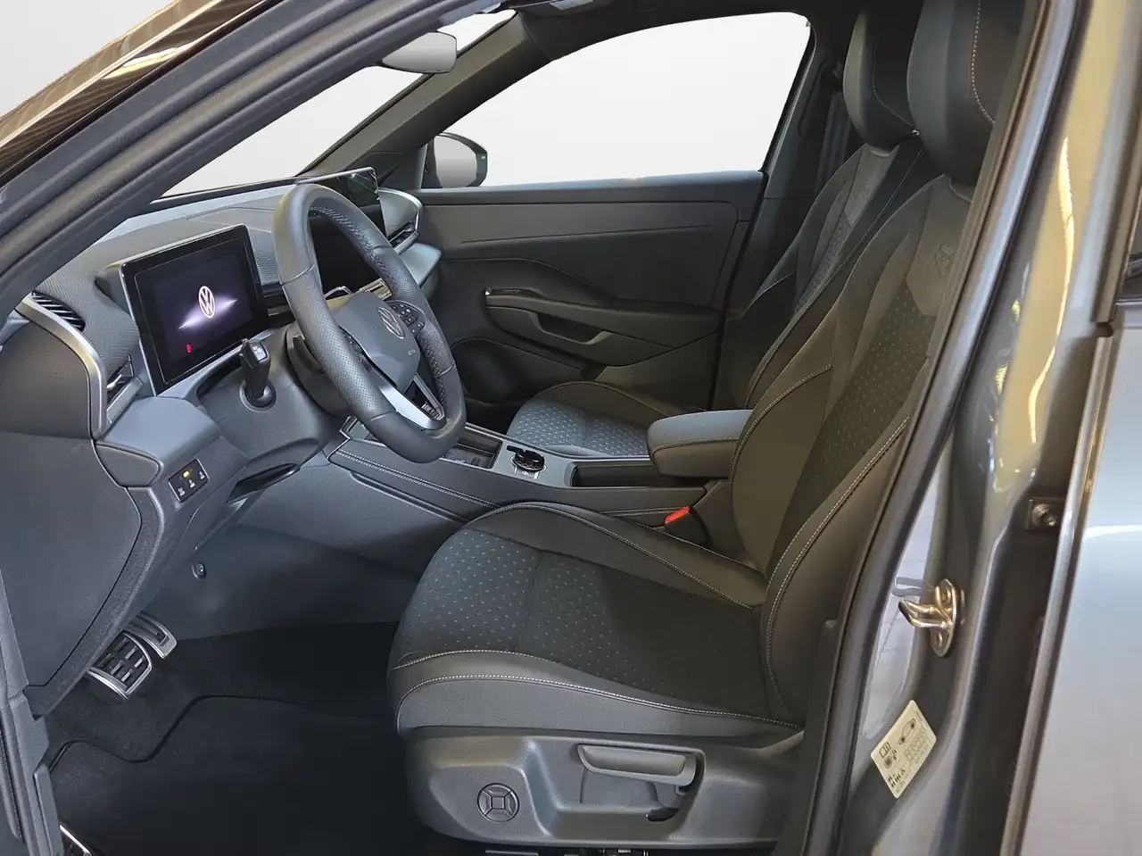 Volkswagen T-Roc 1.5 eTSI DSG R-Line, миниатюра 7