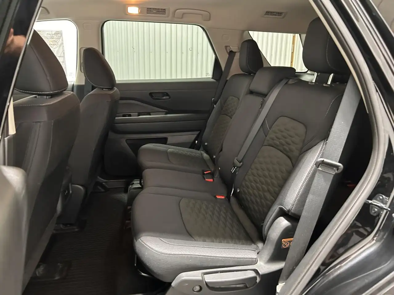 Nissan Pathfinder снимка Nissan Pathfinder