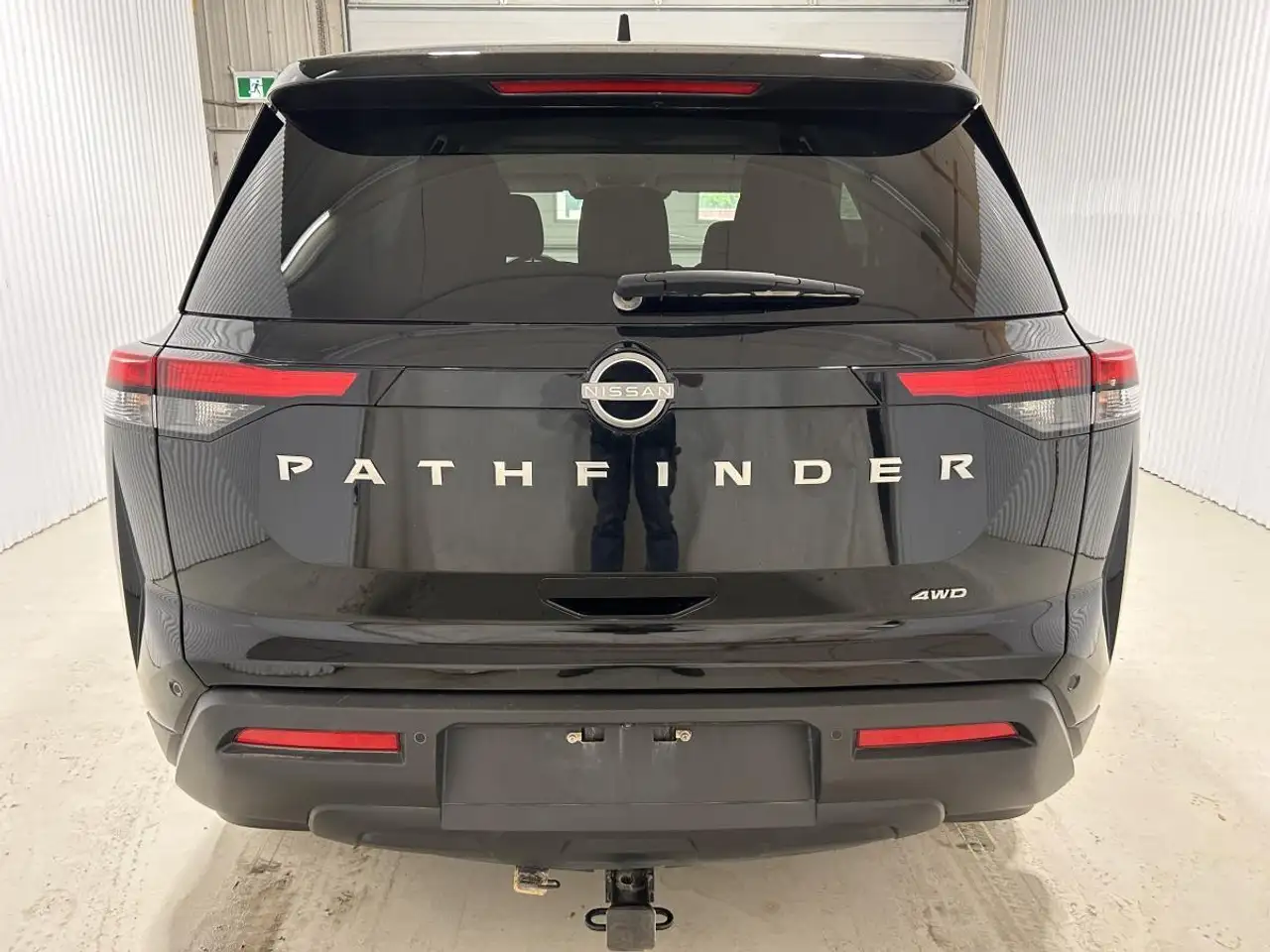 Nissan Pathfinder снимка Nissan Pathfinder