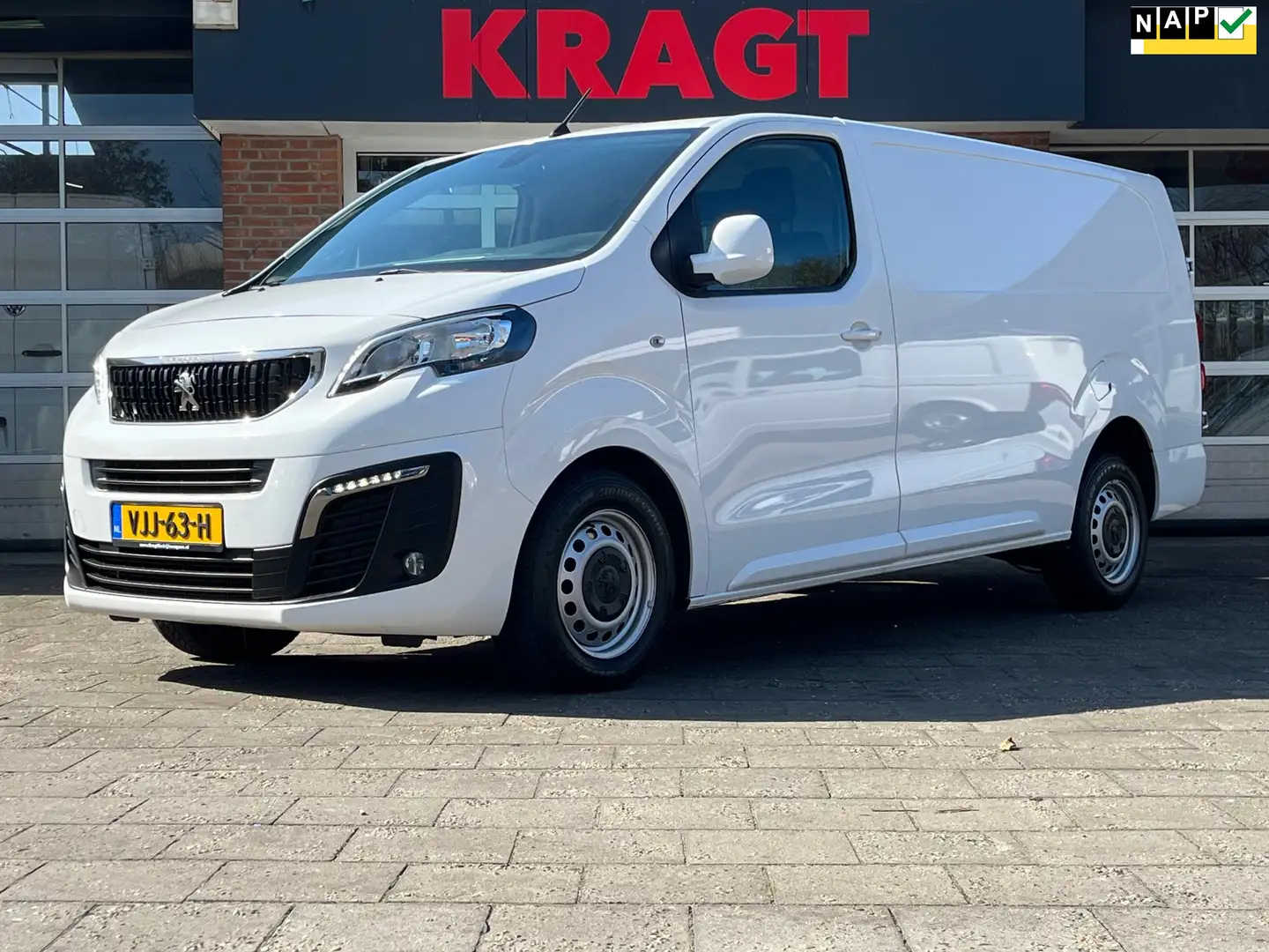 Peugeot Expert 2.0 BlueHDI 180 Long Sport, NAP, AUTOMAAT, aircond Wit - 1