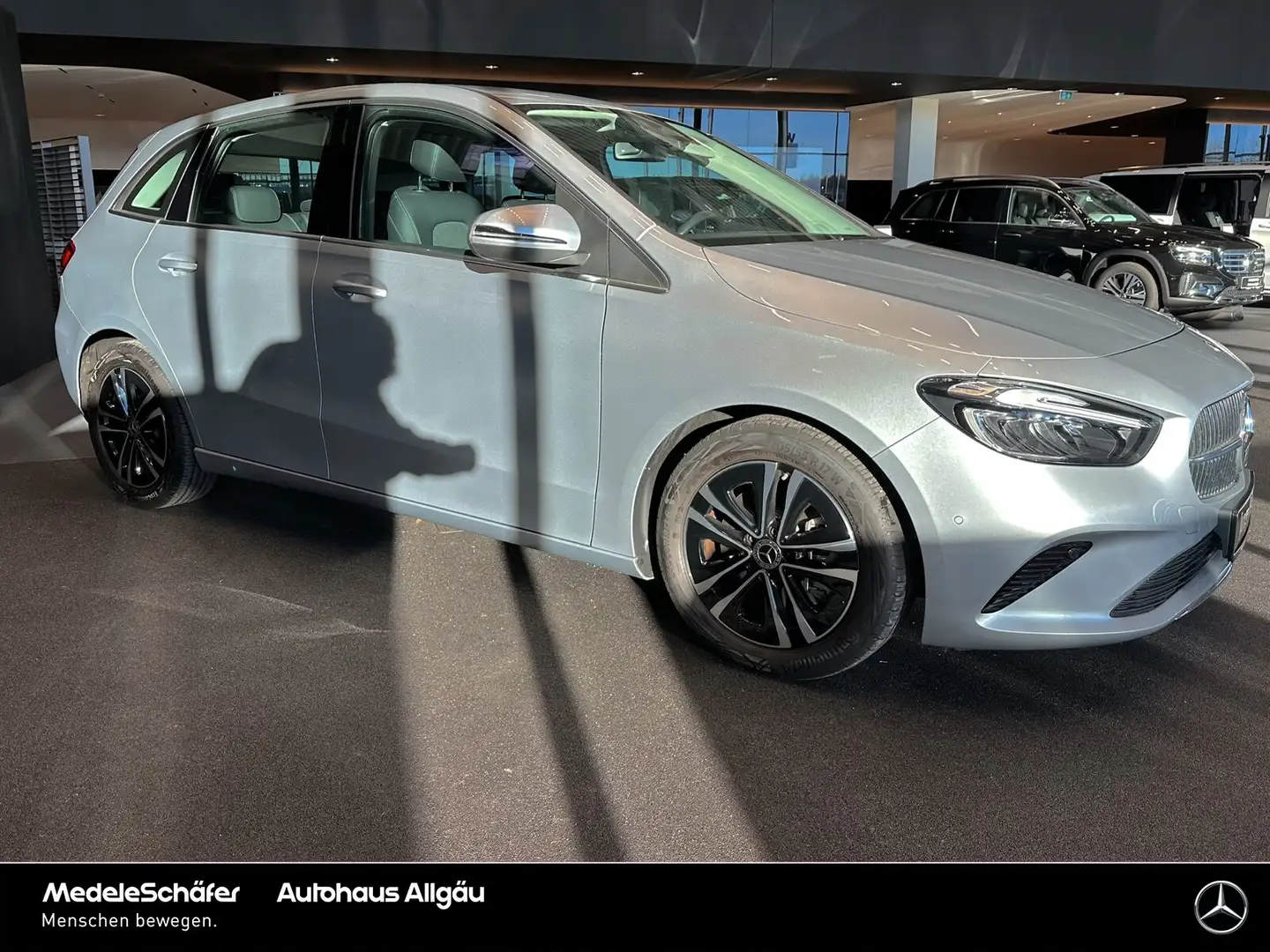 Mercedes-Benz B 250 B 250 4M Progressive LED Kamera Vorr.-Distronic Silber - 2