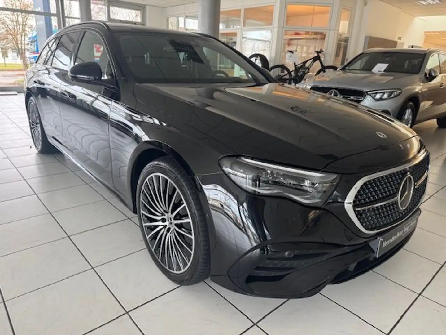 Mercedes-Benz E 450 d T 4M AMG Line Premium FAP Airmatic AHK N Noir - 2