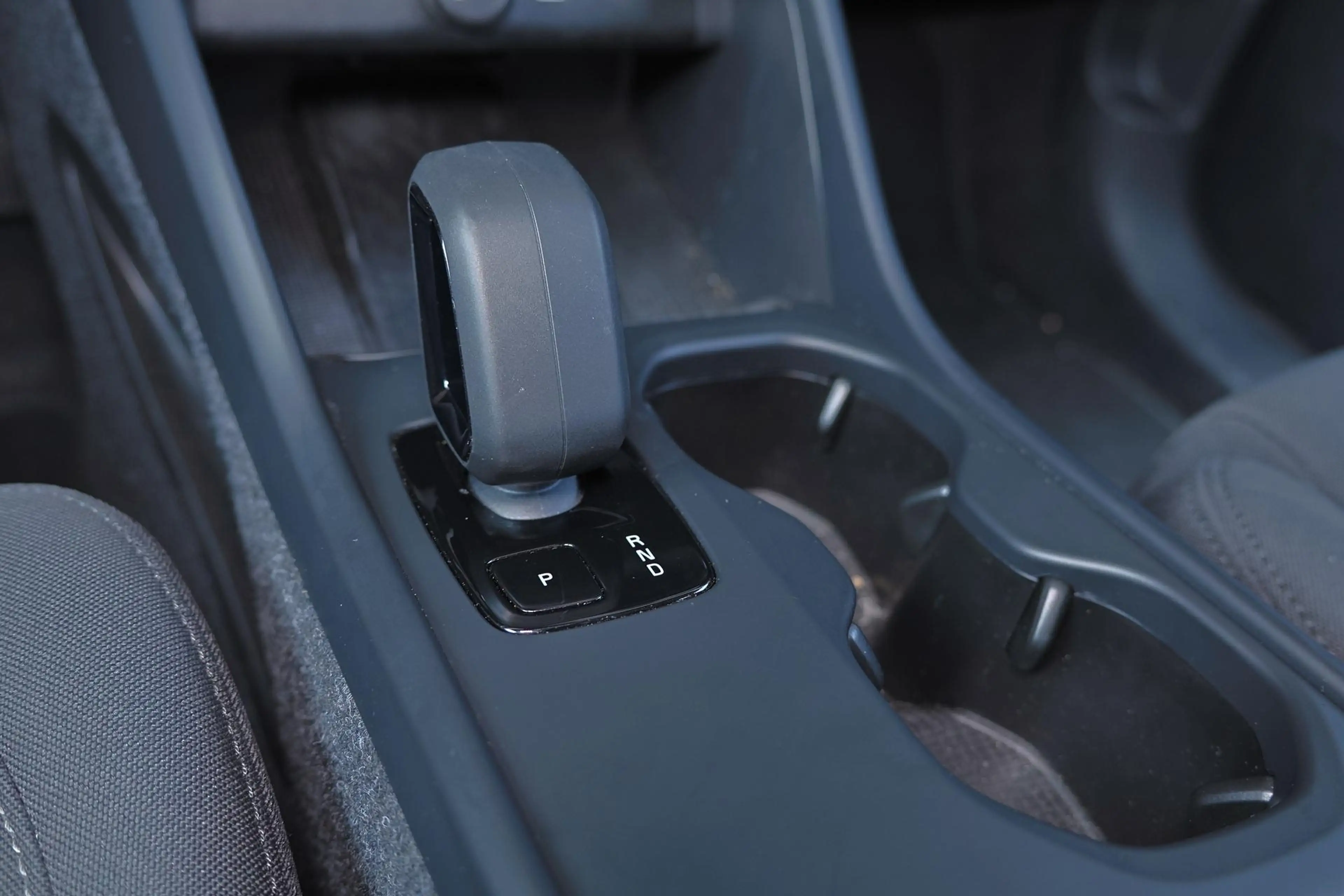 Volvo EX40 Single Motor Extended Range Plus Black Ed. 82 kWh — photo 10