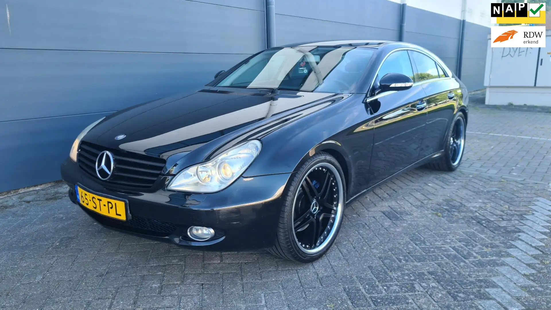 Mercedes-Benz CLS 350 Чорний - 1
