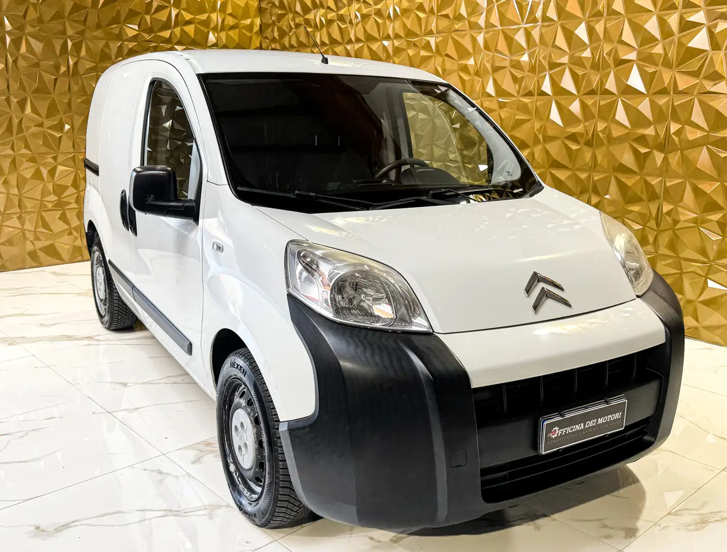 Citroen Nemo Nemo 1.4 hdi m-space Xtr Theatre 70cv Weiß - 1