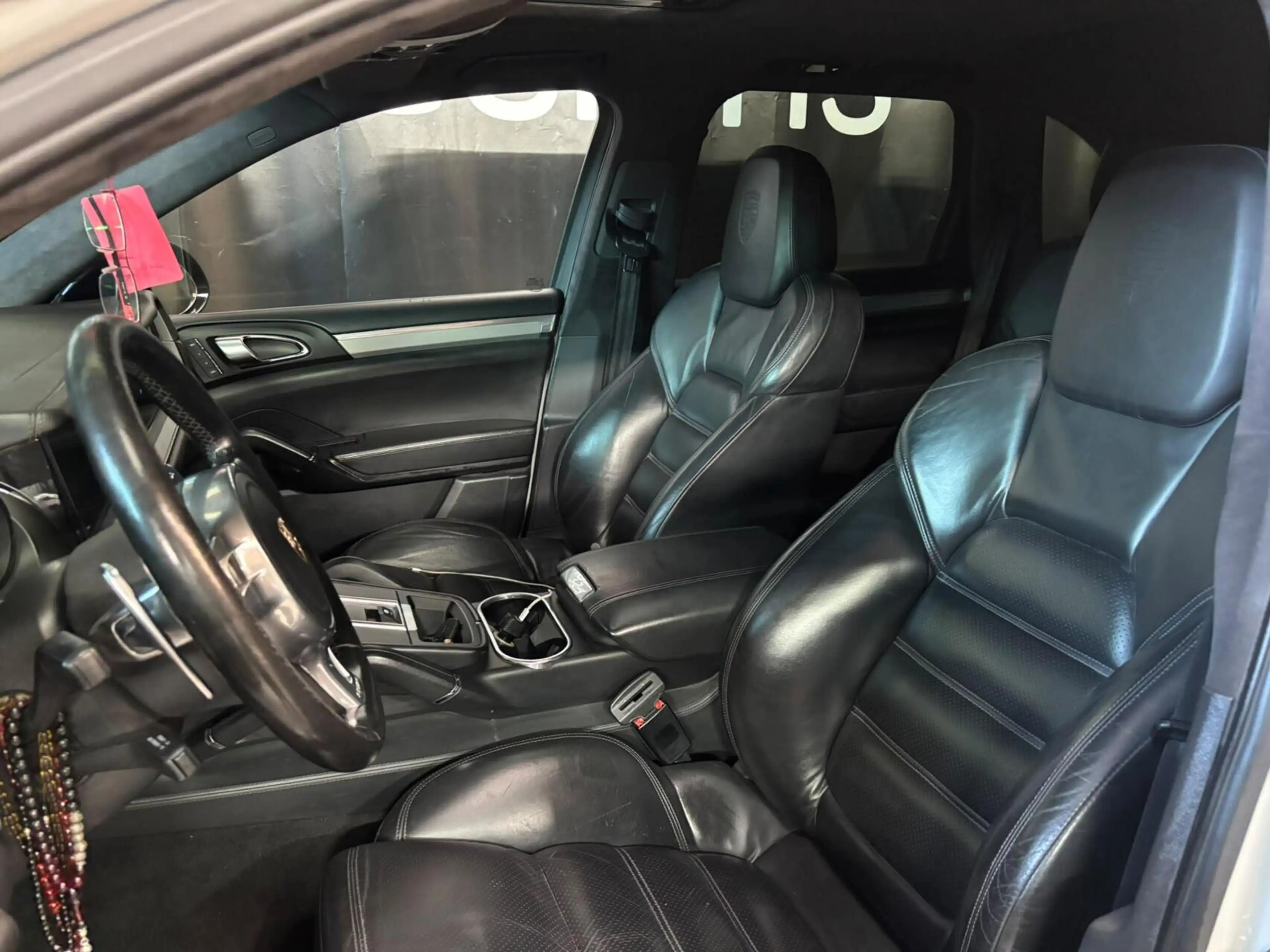 Porsche Cayenne 4.8 Turbo GTS 501PK, 2010-2025 ombouw — photo 11