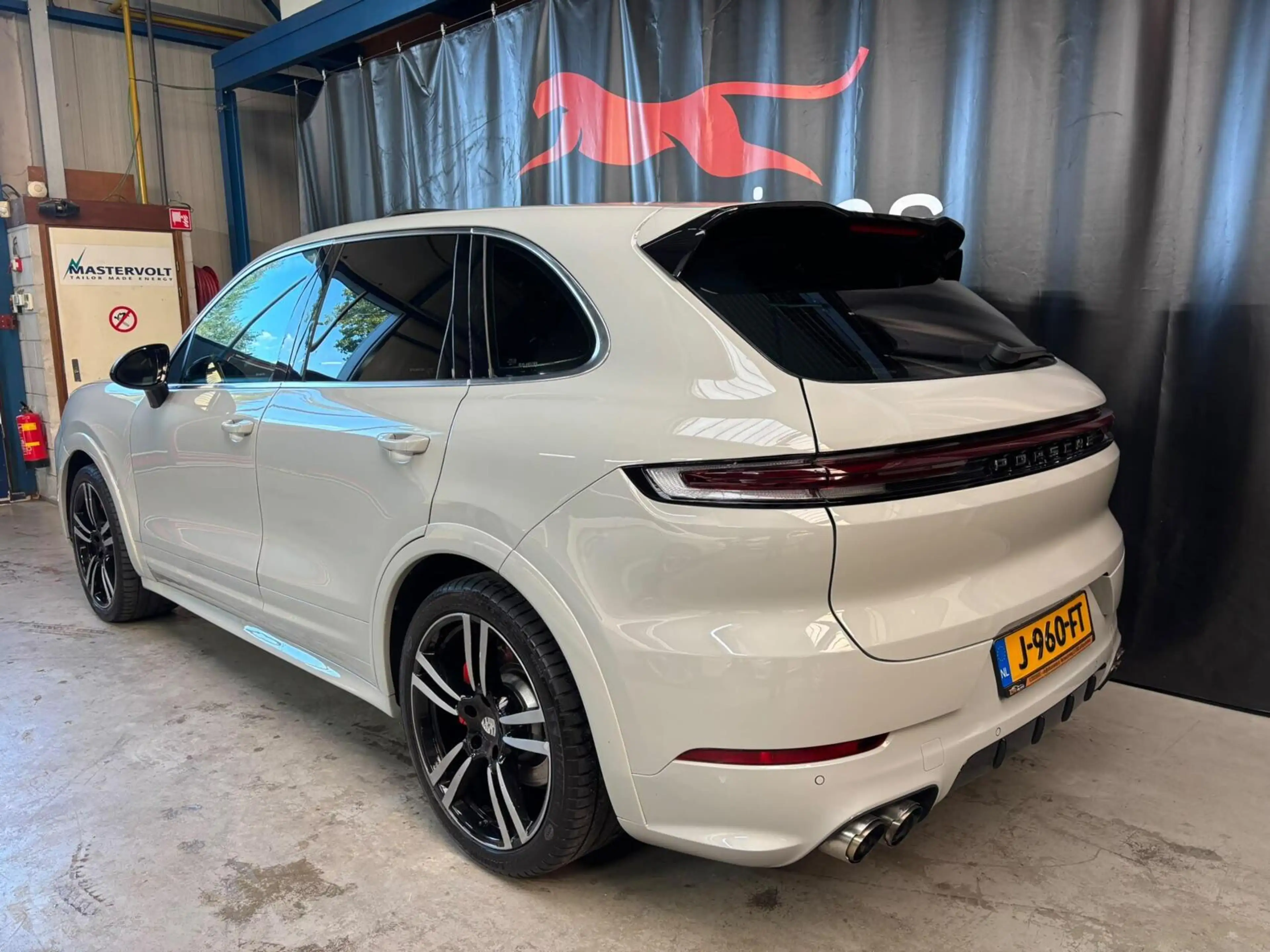 Porsche Cayenne 4.8 Turbo GTS 501PK, 2010-2025 ombouw — photo 3