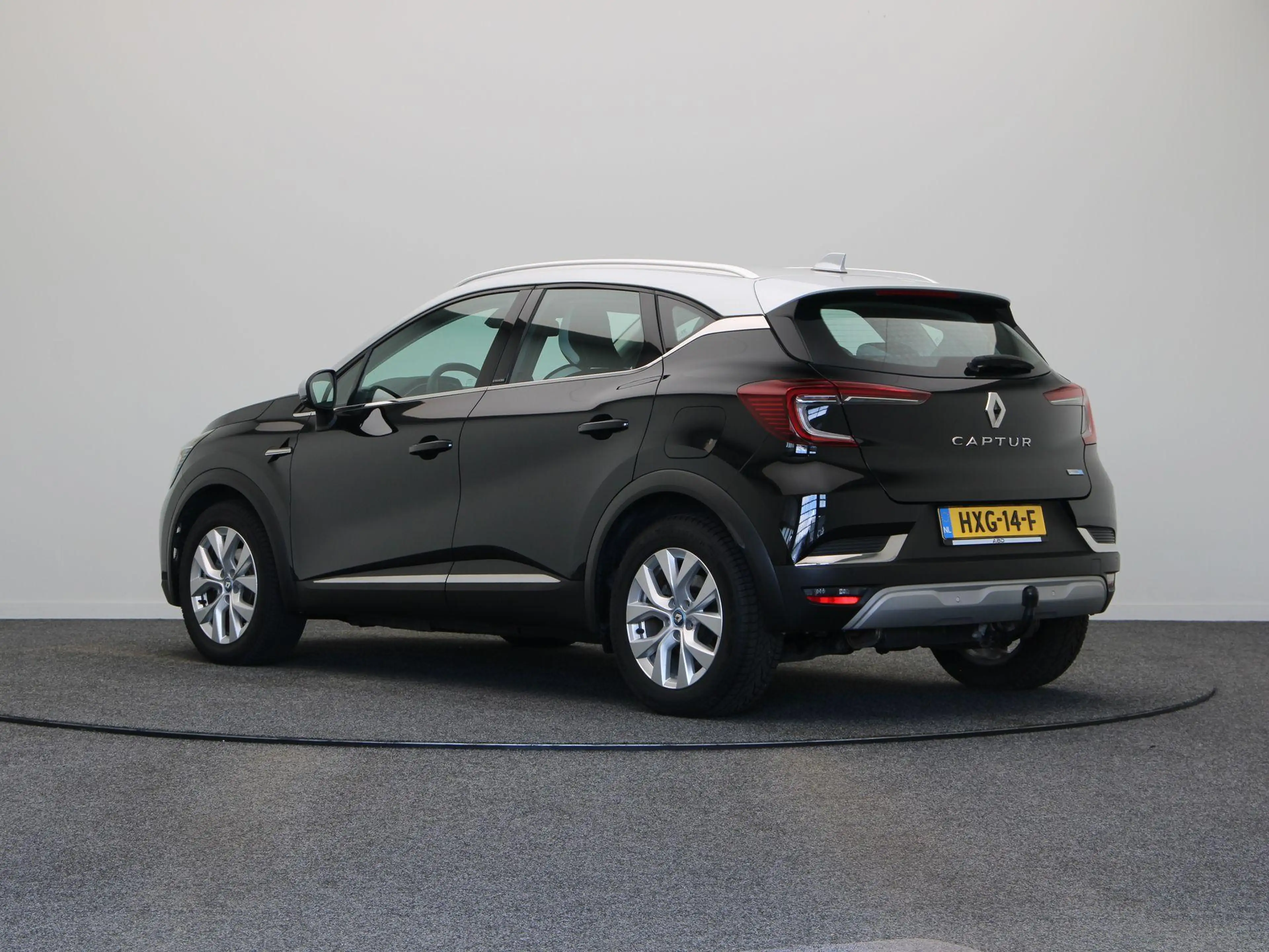 Renault Captur 1.6 E-Tech Plug-in Hybrid 160 Business | Climate C — photo 2