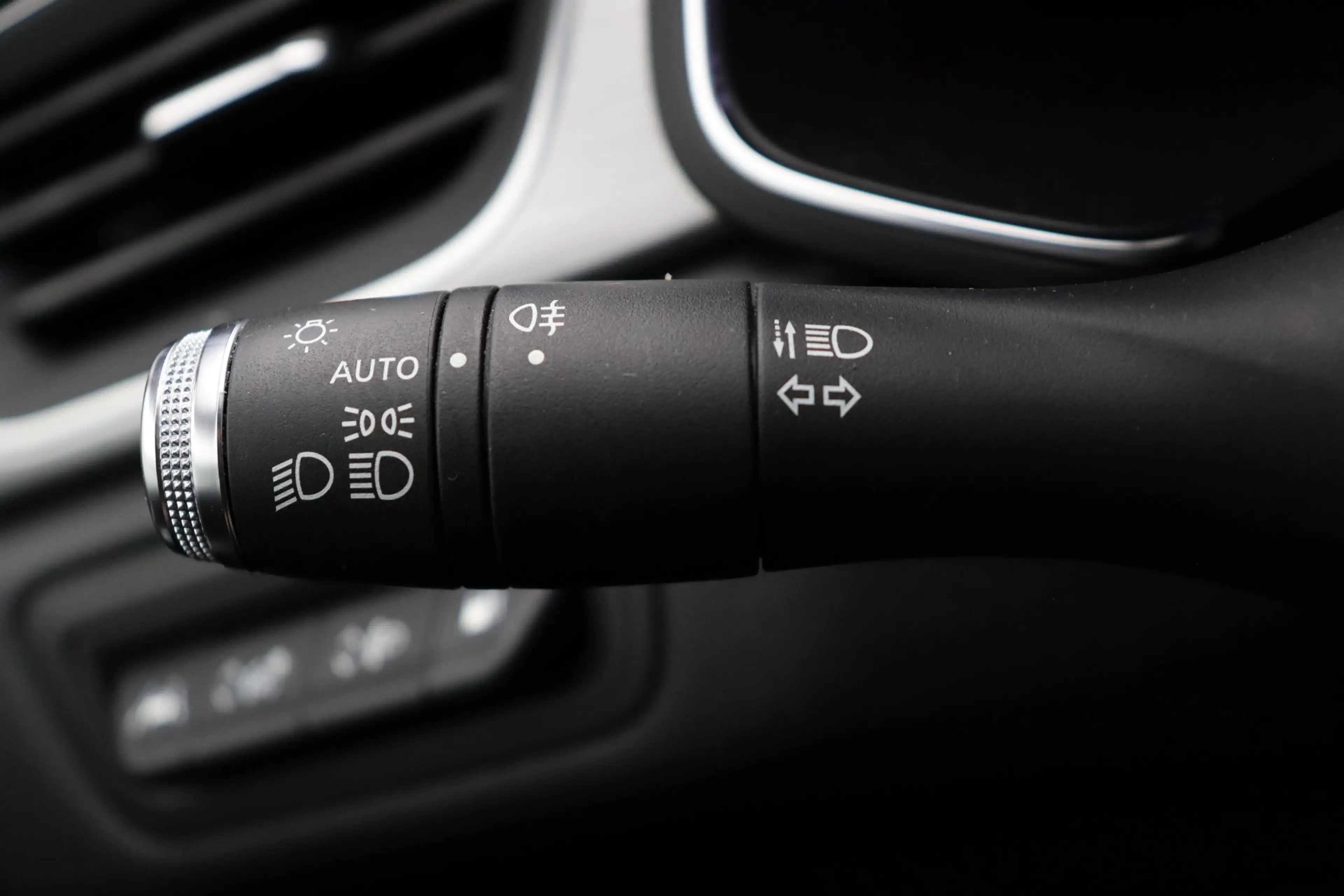 Renault Captur 1.6 E-Tech Plug-in Hybrid 160 Business | Climate C — photo 15