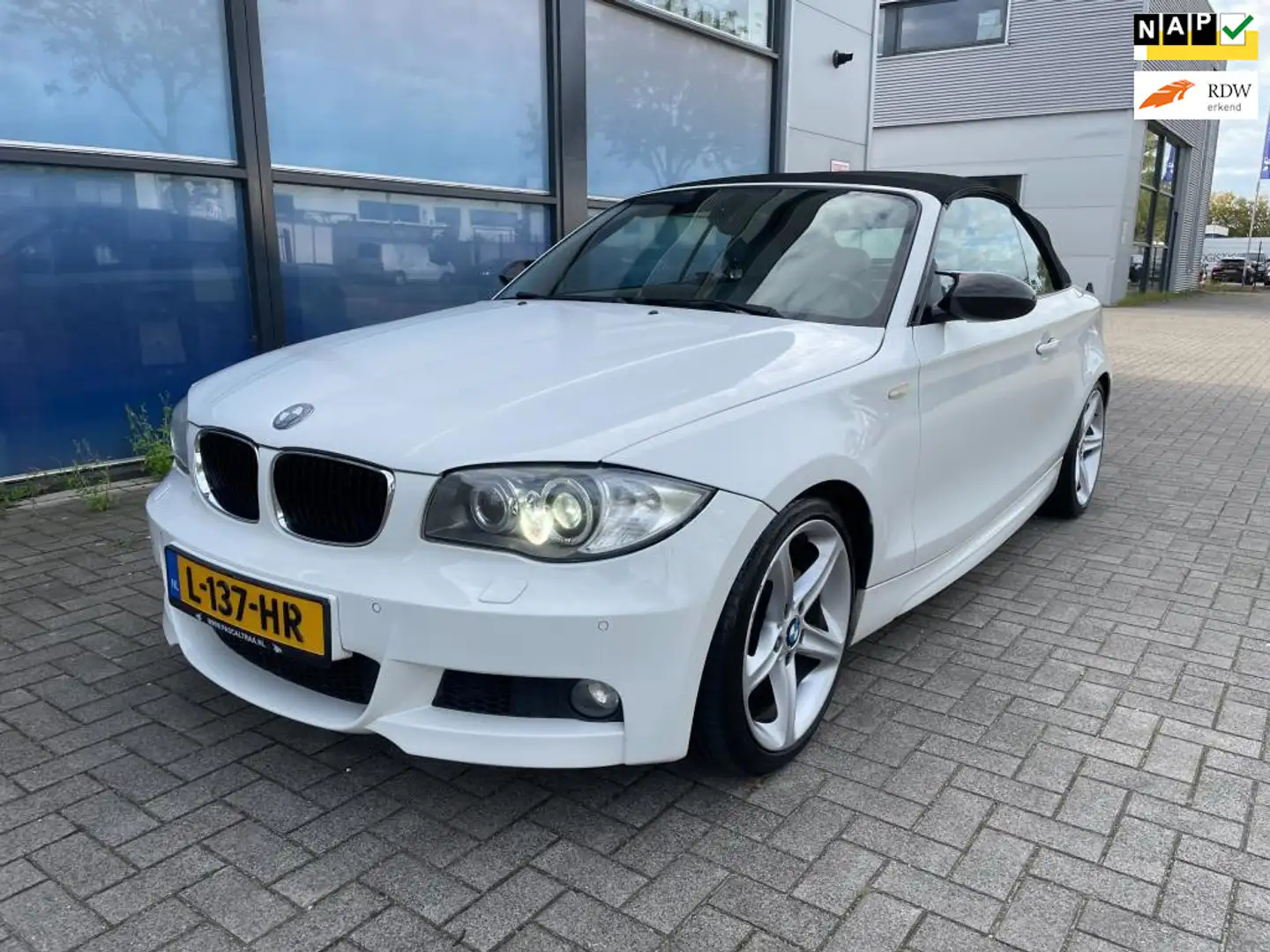 BMW 118 1-serie Cabrio 118i Wit - 1