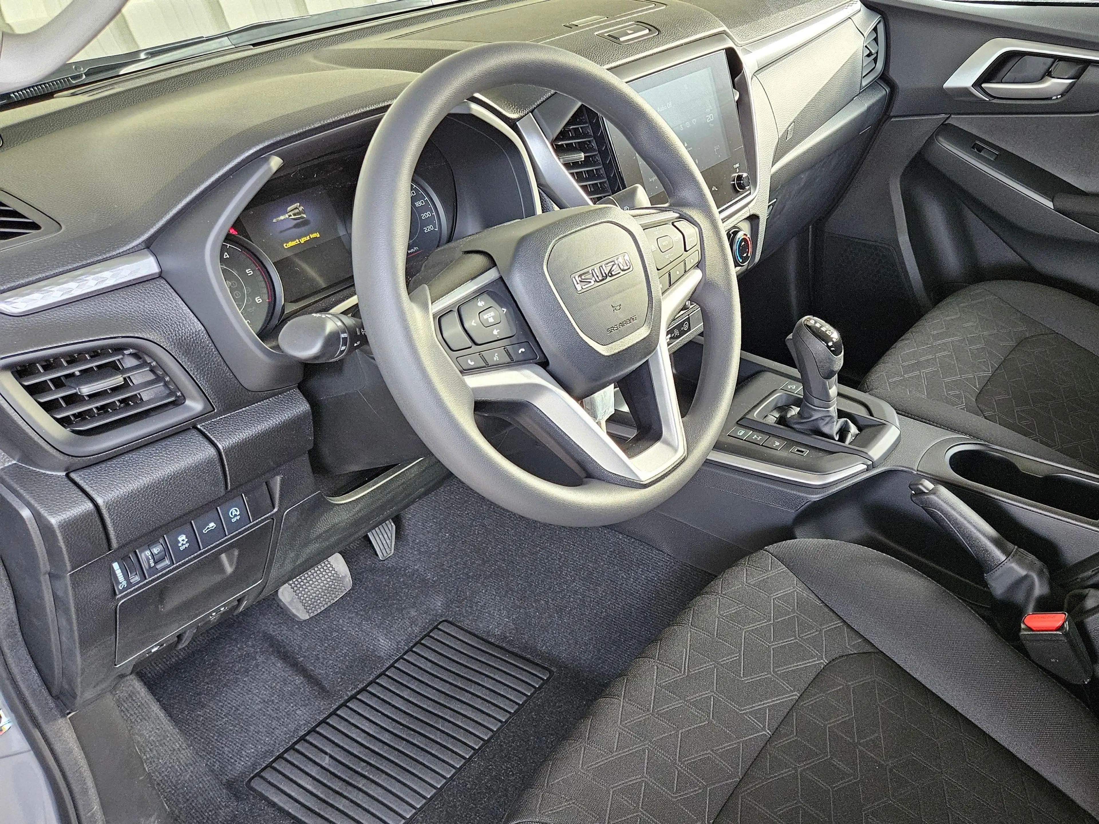 Isuzu D-Max D-Max Space Cab 4WD Autm. LS — photo 6