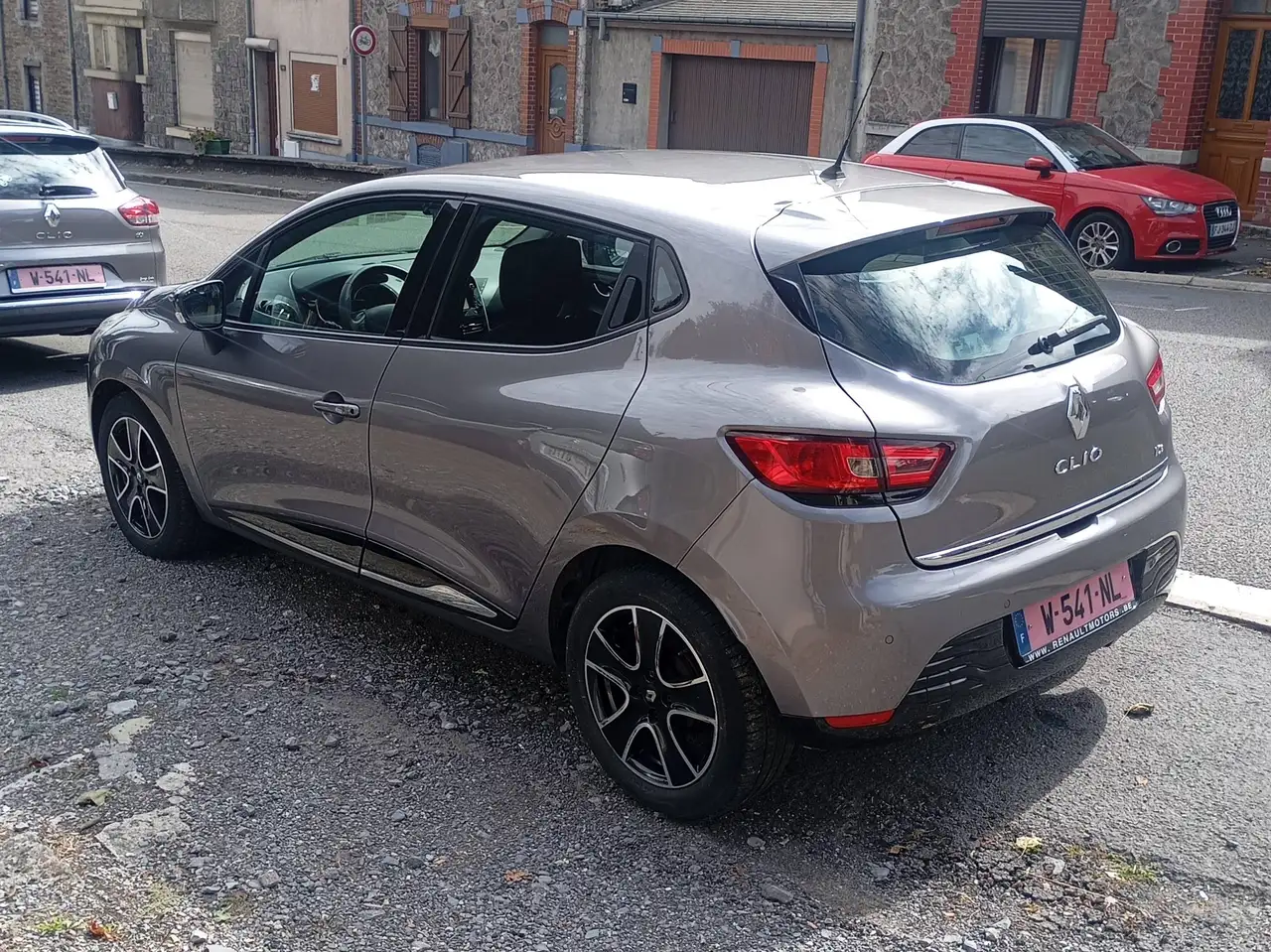 Renault Clio Citadine 3 portes — photo 4
