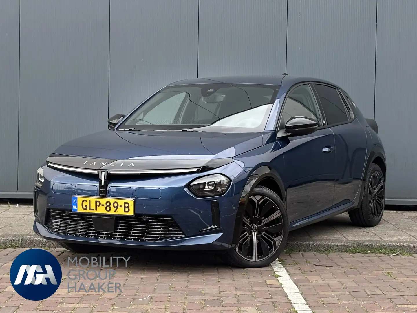 Lancia Ypsilon Edizione Limitata Cassina Navigatie I Apple carpla Blauw - 1