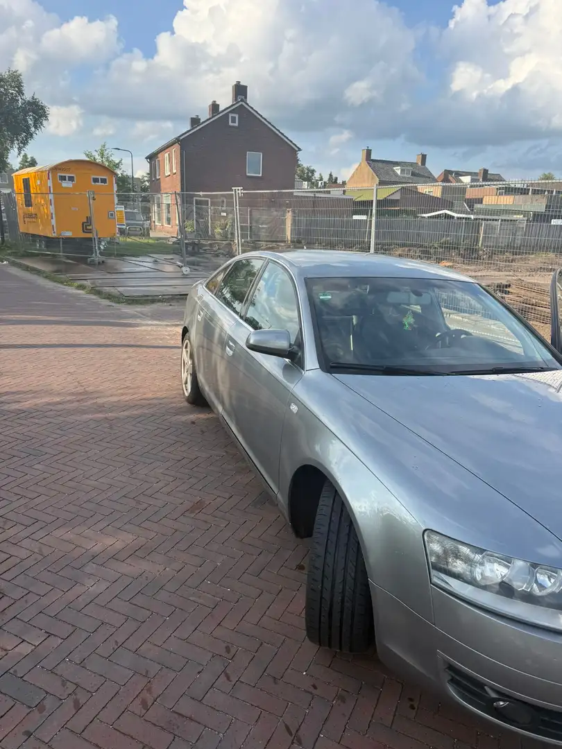 Audi A6 2.4 Pro Line Grijs - 2