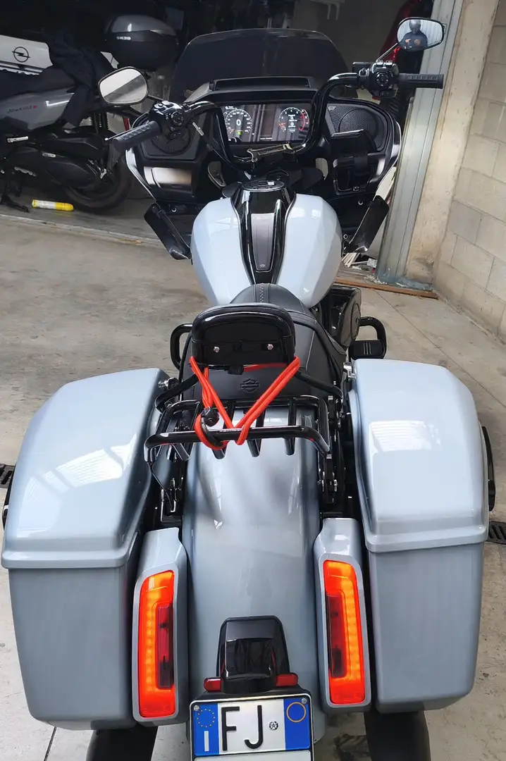 Harley-Davidson Road Glide special black Stříbrná - 1
