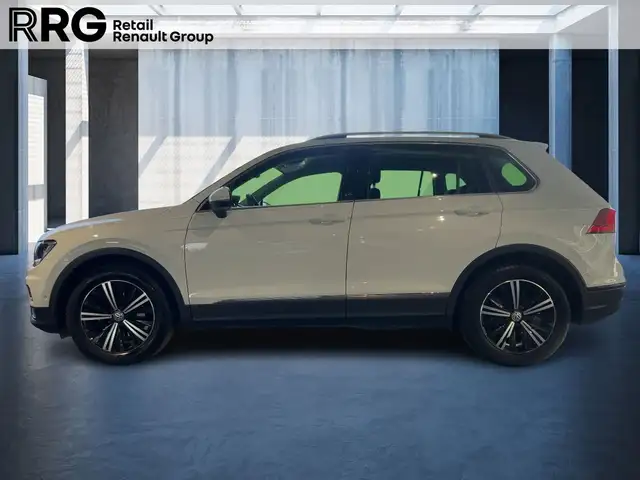 Volkswagen Tiguan view 2