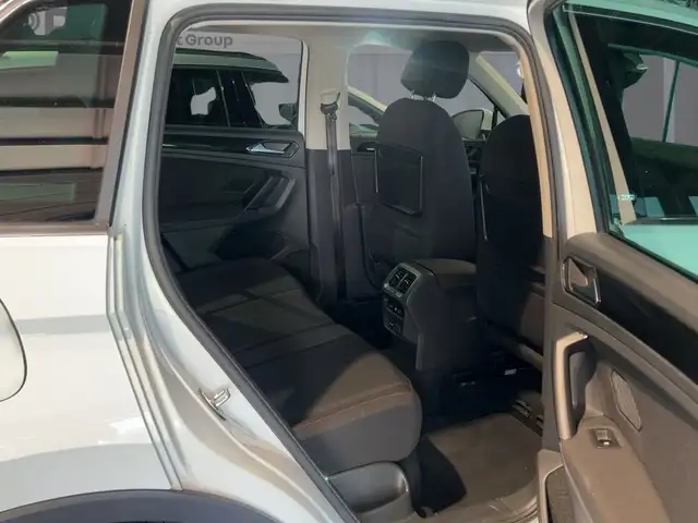Volkswagen Tiguan view 9