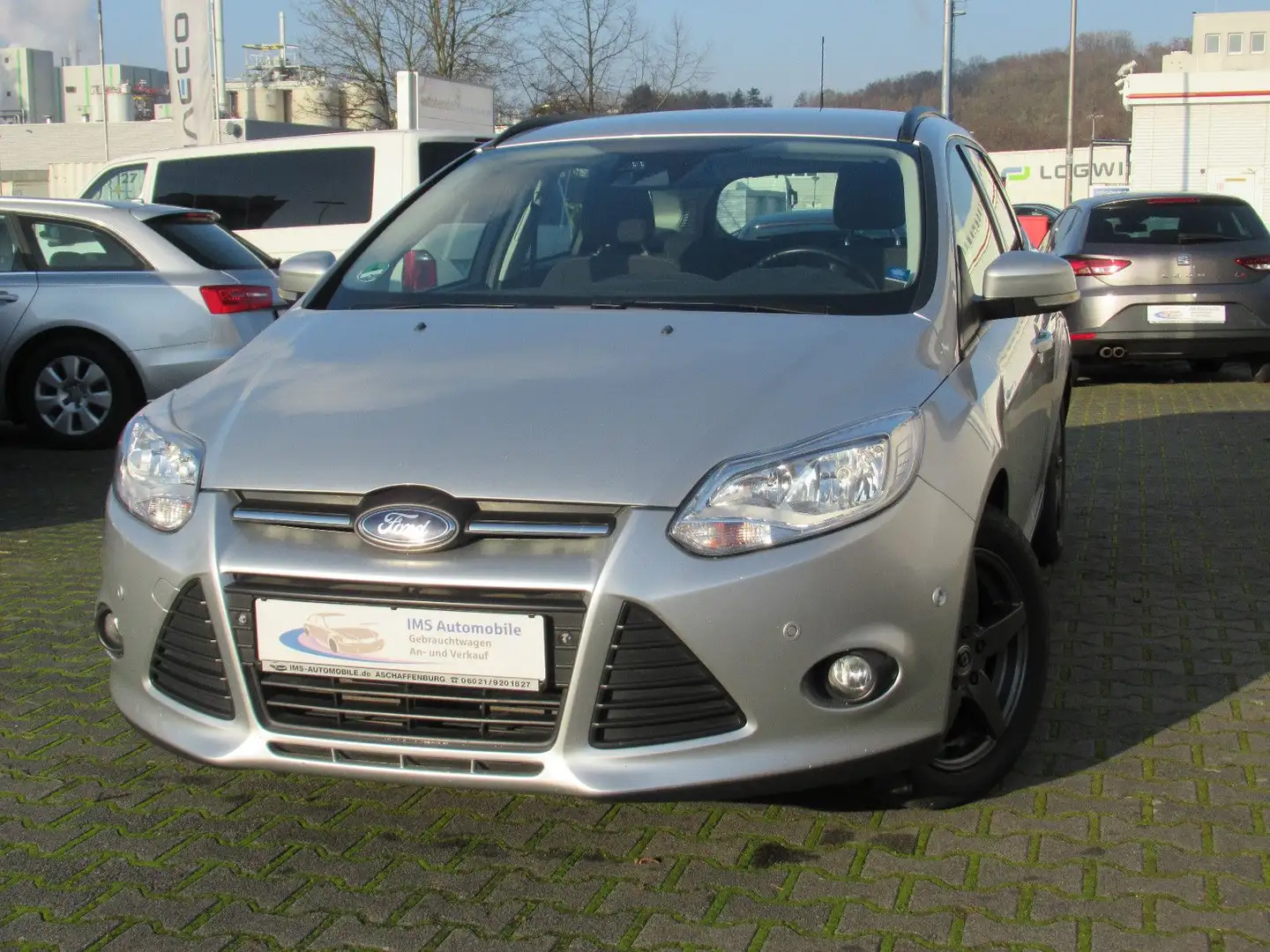 Ford Focus Turnier Sync Edition*AHK*PDC*Navi*SHZ* Silber - 1