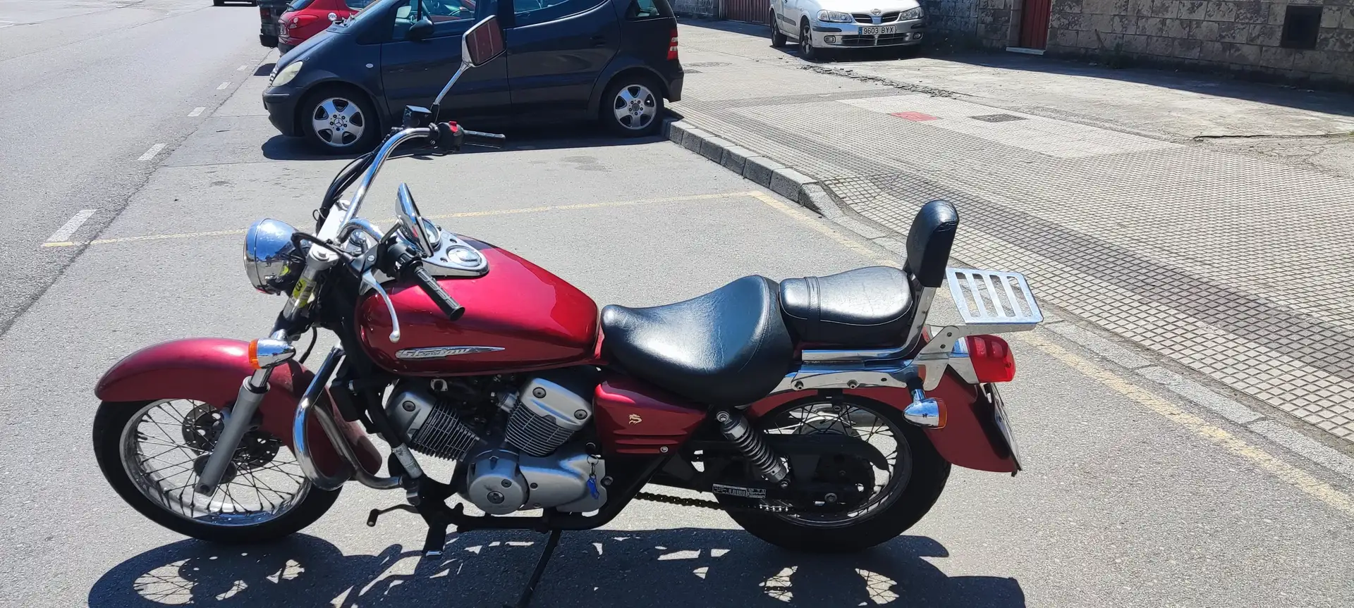 Honda Shadow 125 VT125C Rojo - 2