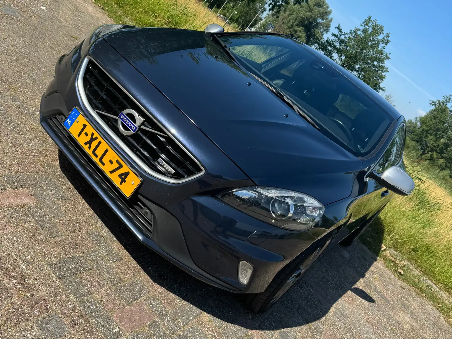 Volvo V40 V40 2.0 D4 R-Design Bns Bleu - 1