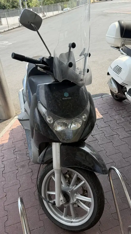 Piaggio Beverly 250