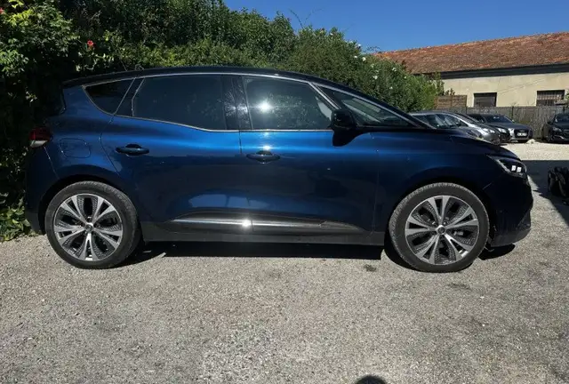 Renault Scenic view 6