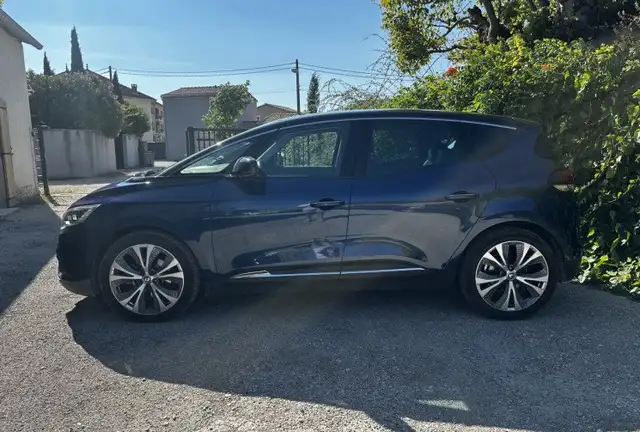 Renault Scenic view 2