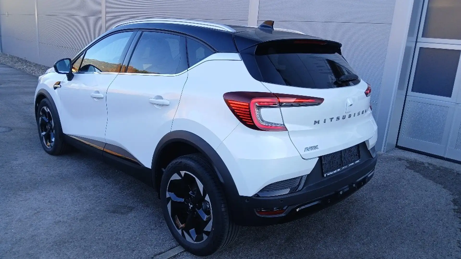 Mitsubishi ASX 1,3 DI-T MHEV Intense * Aktion Winterräder kost... Weiß - 2