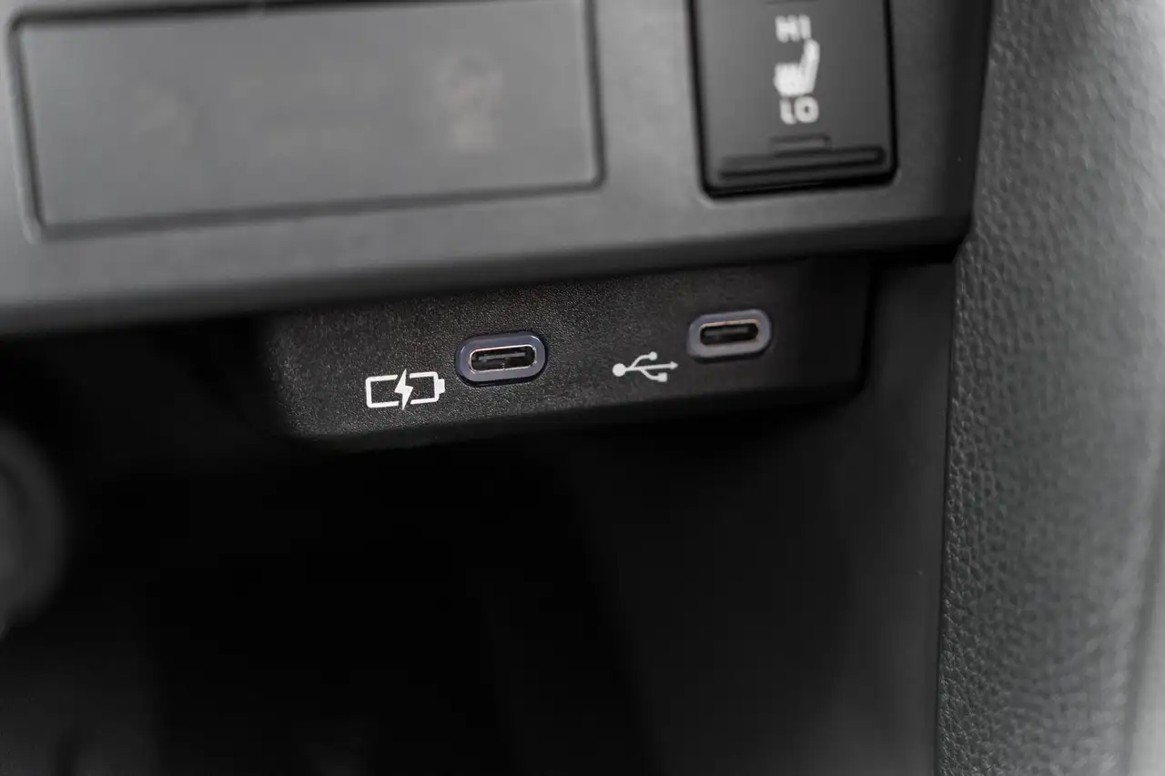 Toyota Yaris Cross 1.5 Hybrid 130 First Edition Comfort Pack, миниатюра 25