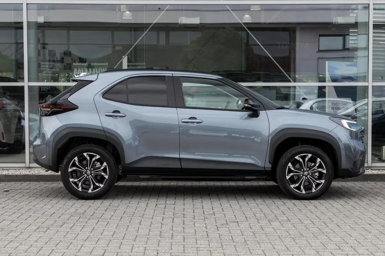 Toyota Yaris Cross 1.5 Hybrid 130 First Edition Comfort Pack, миниатюра 3