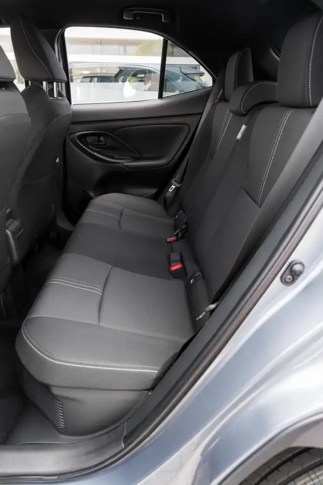 Toyota Yaris Cross 1.5 Hybrid 130 First Edition Comfort Pack, миниатюра 13