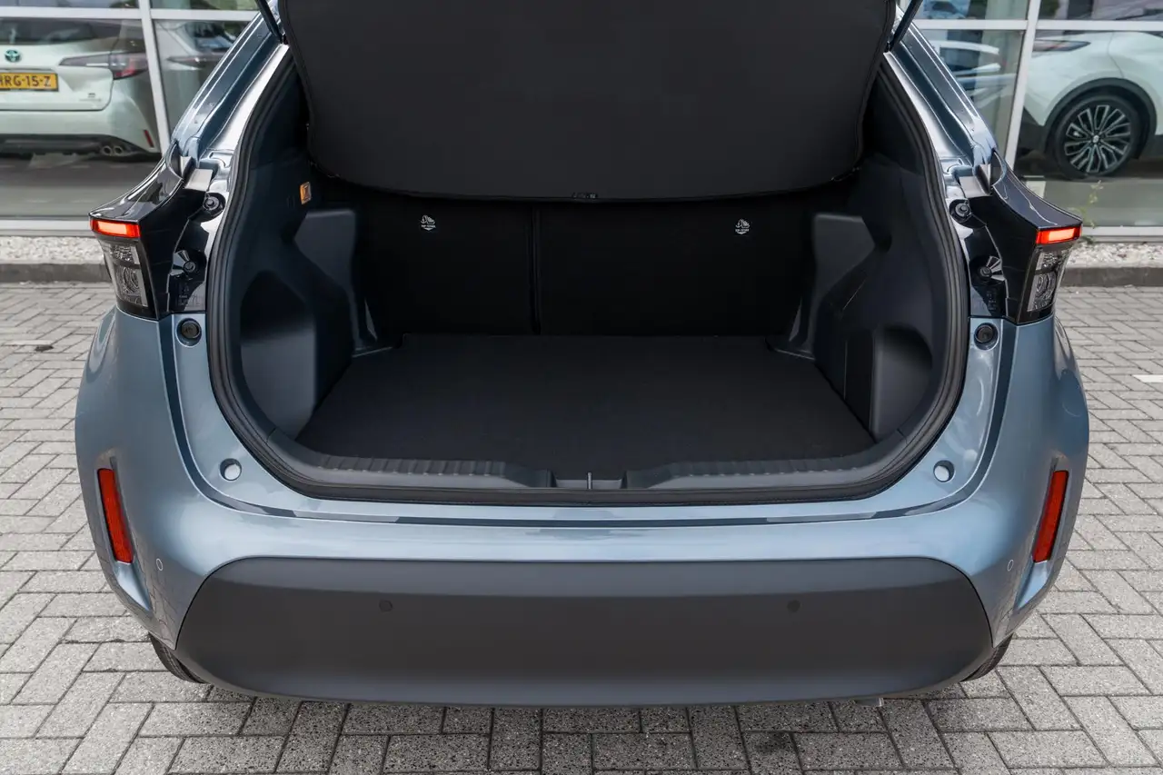 Toyota Yaris Cross 1.5 Hybrid 130 First Edition Comfort Pack, миниатюра 16