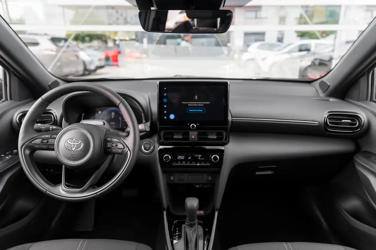 Toyota Yaris Cross 1.5 Hybrid 130 First Edition Comfort Pack, миниатюра 4