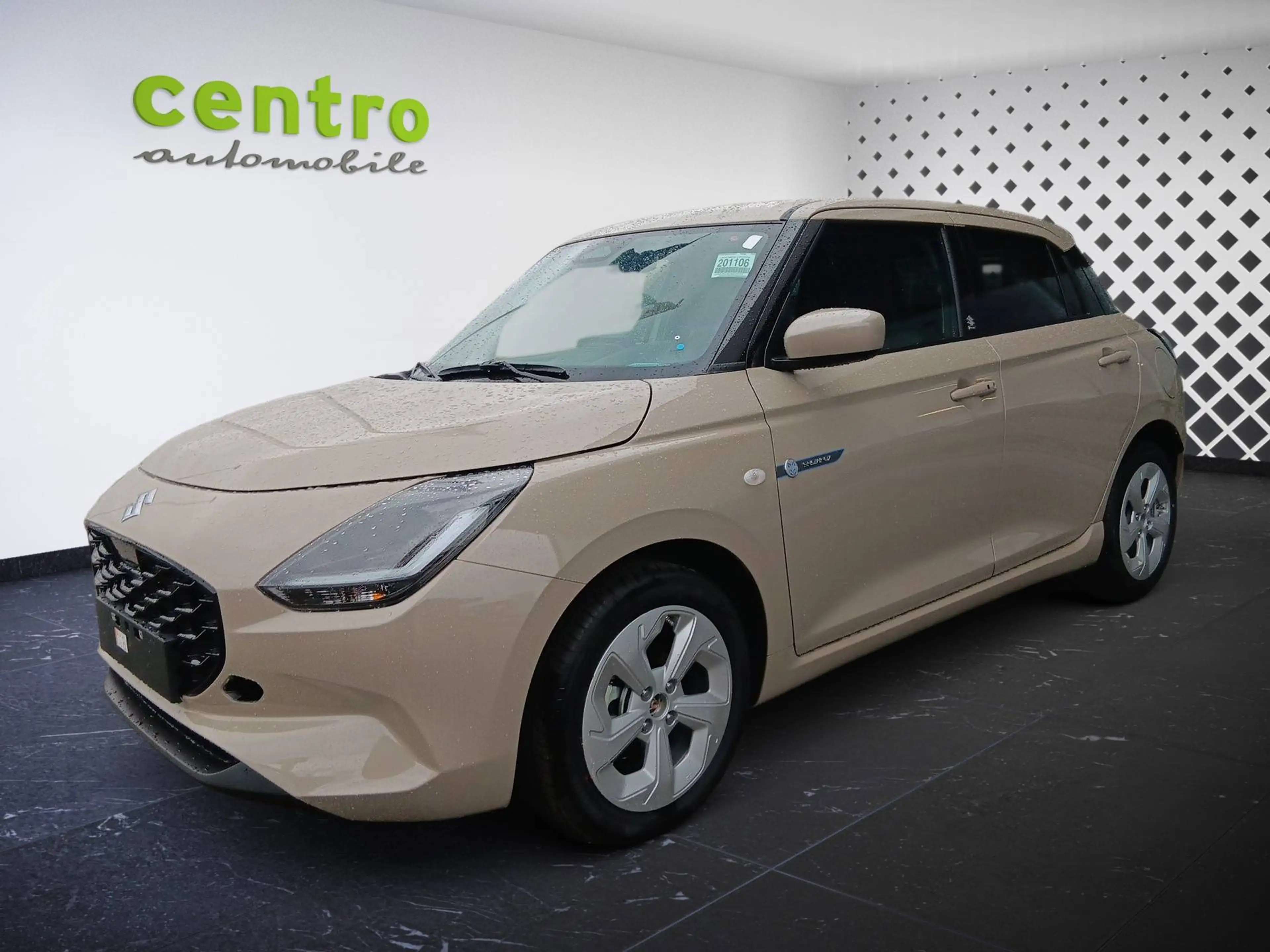 Suzuki Swift Swift 1.2 Hybrid Shine — photo 2