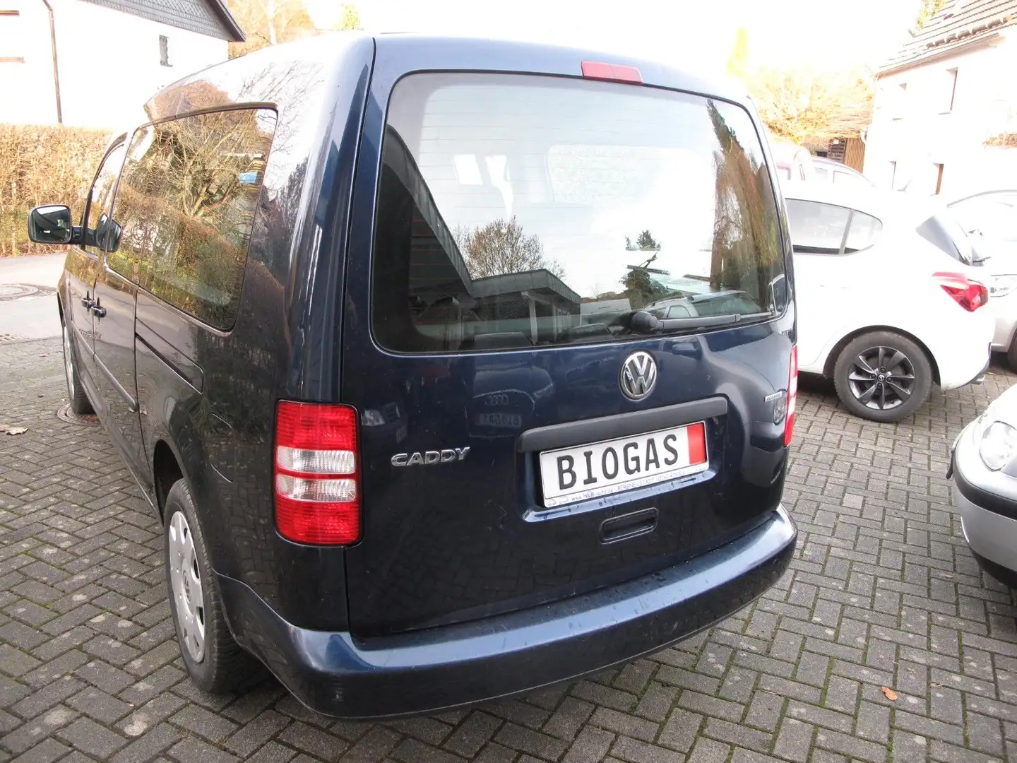 Volkswagen Caddy 2.0 Kombi Maxi Roncalli EcoFuel Biogas 7SI Blau - 2