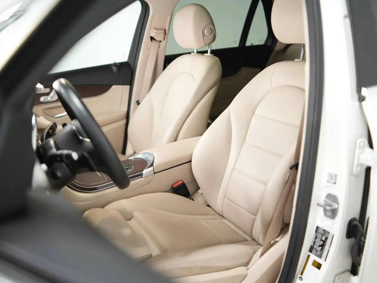 Mercedes-Benz GLC photo Mercedes-Benz GLC