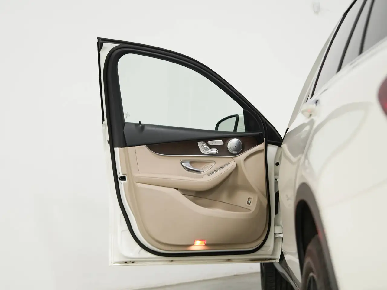 Mercedes-Benz GLC photo Mercedes-Benz GLC