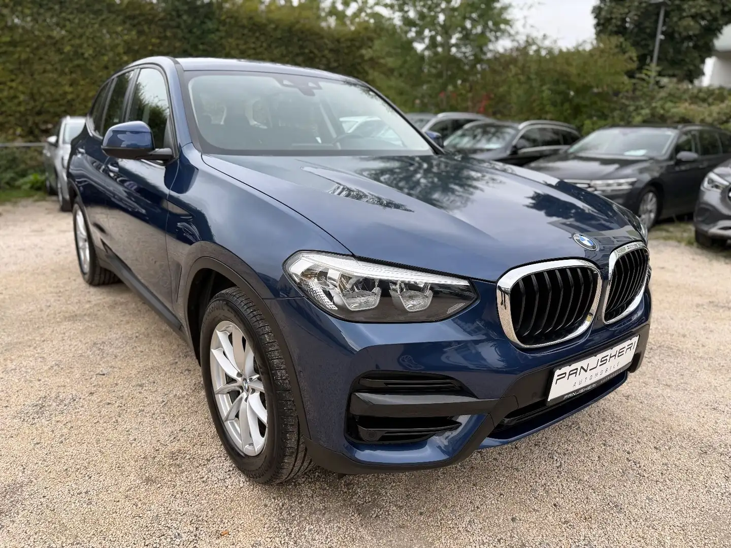 BMW X3 xDrive 20d AHK 360°Kam LED Navi Standheizung Blau - 1