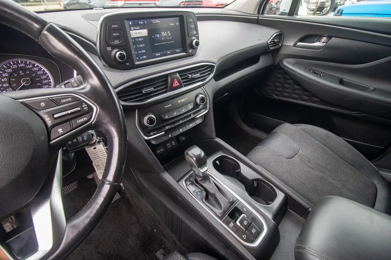 Hyundai SANTA FE снимка Hyundai SANTA FE