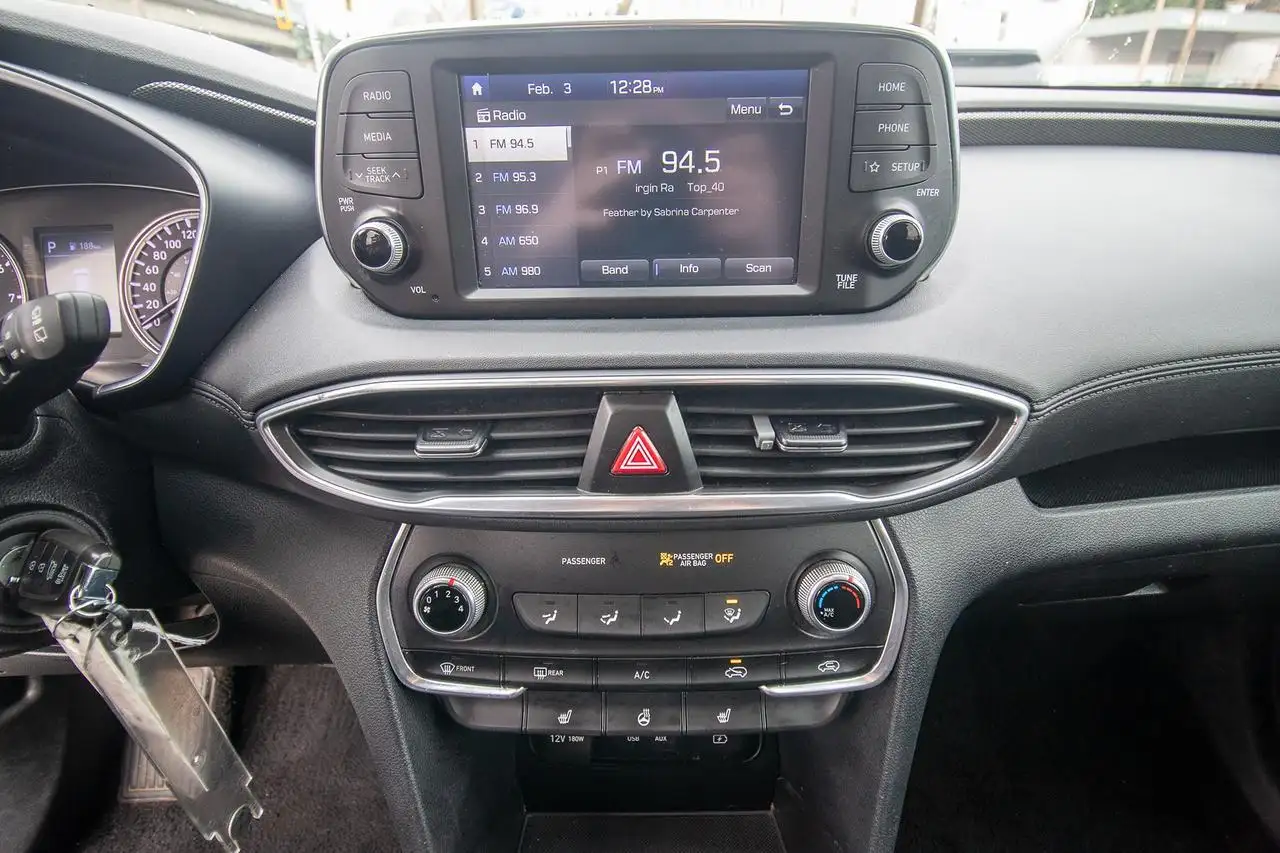 Hyundai SANTA FE снимка Hyundai SANTA FE