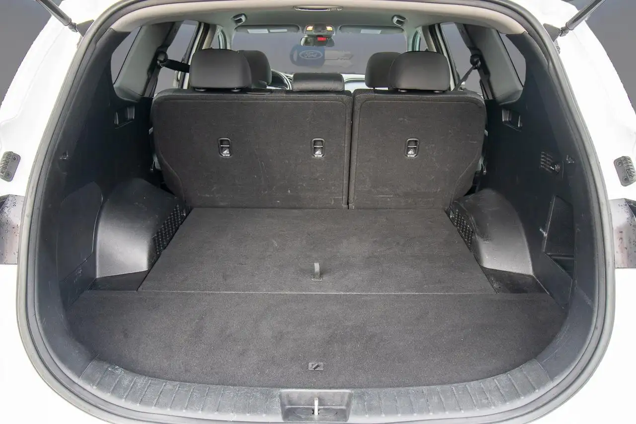 Hyundai SANTA FE снимка Hyundai SANTA FE