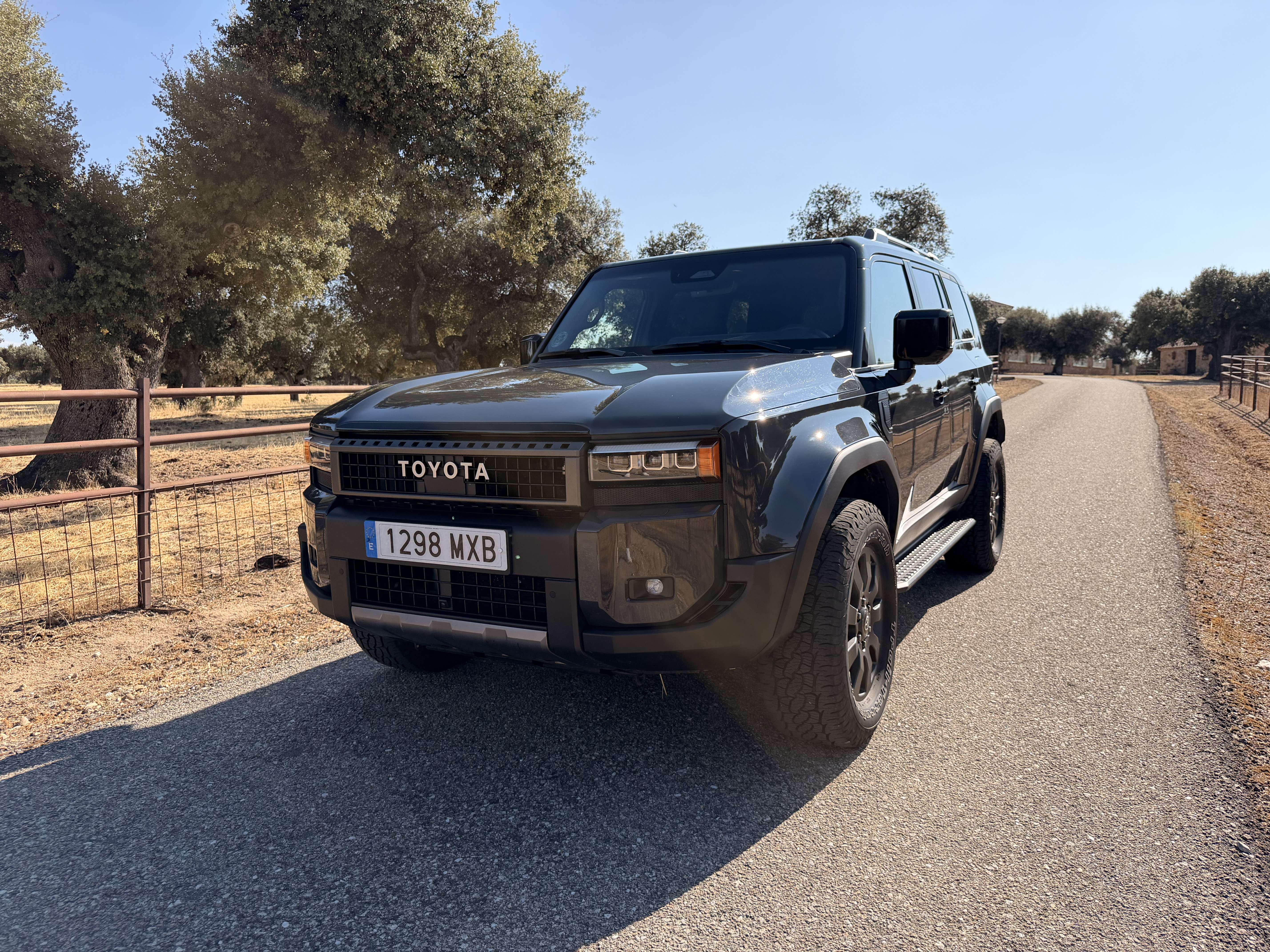 Toyota Land Cruiser D-4D VX Aut. - foto 1