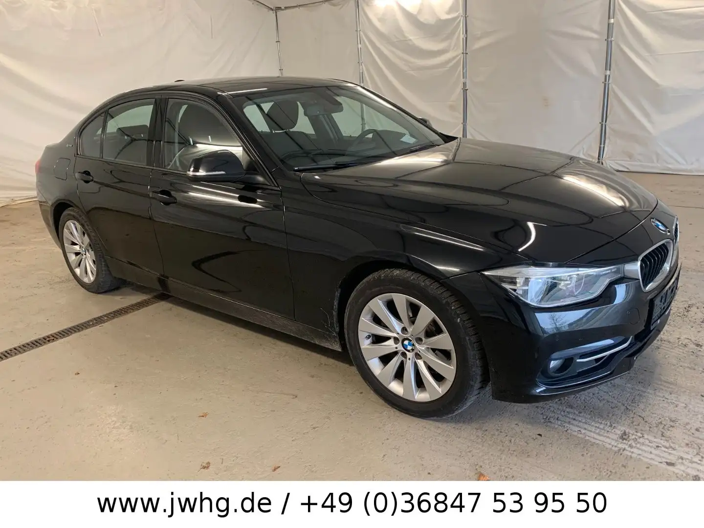 BMW 330 e iPerformance Sport Line LED Nav Tempo SiHz Zwart - 2