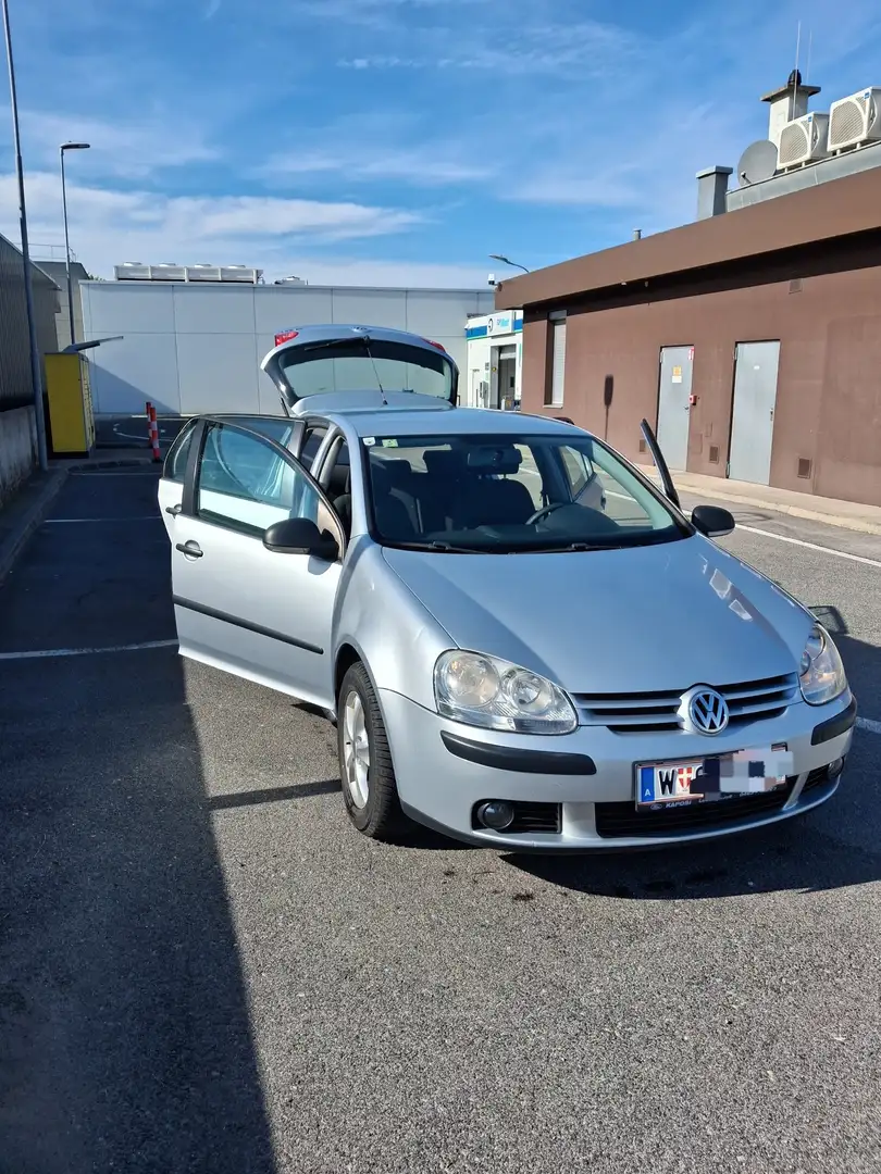 Volkswagen Golf GOLF 5 | 1,6 FSI Automatik - 2